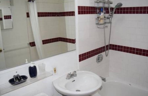 Cathedral City Cove Resort | Private room ∙ 1 guest