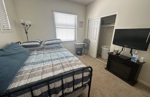Redlands Resort | Private room ∙ 1 guest