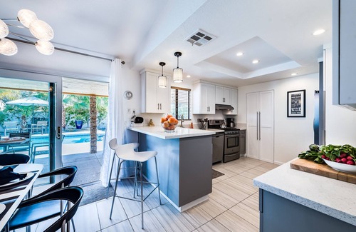 Palm Springs House | PS Murphy: Updated, Modern and Comfortable Desert Home