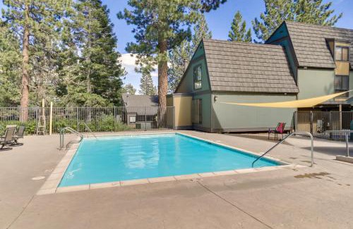 Majestic Pines Apartment | Quiet Mammoth Lakes Condo with Fantastic View!