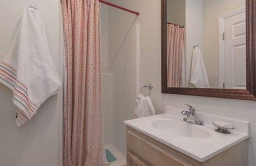 Los Angeles Apartment | QUIET ROOM 10 MINUTES FROM DOWNTOWN LA
