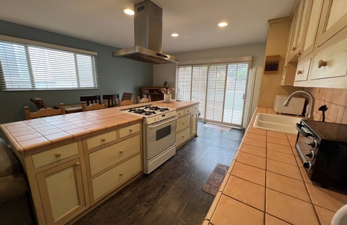 Hermosa Beach House | Quiet So Cal Beach Property that's Close to Everything