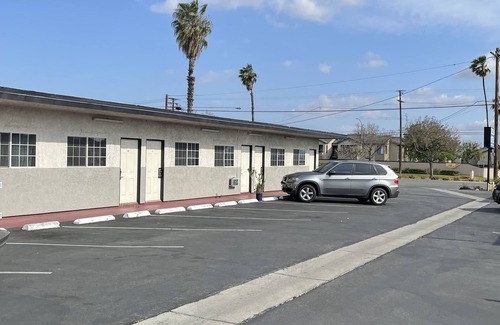 Ontario Hotel | Rancho Motel