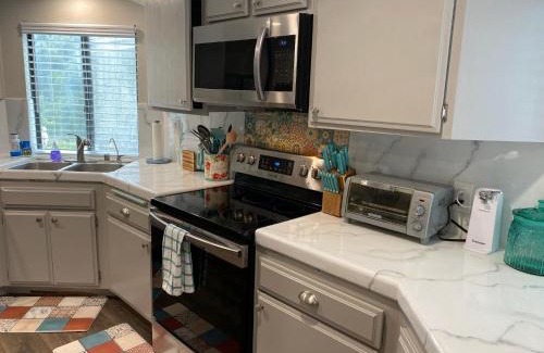 La Jolla Heights House | Relax @CercaDelPlaya: .7mi to the Beach! 4BR/2.5BA