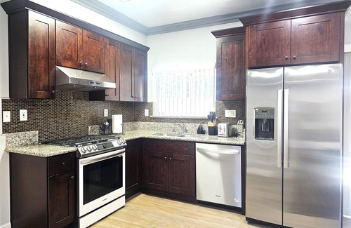 Hermosa Village Condo | Relax & Restful 3miles to Disneyland