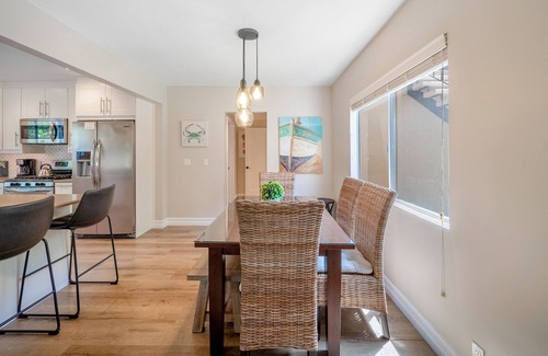 San Clemente Condo | Remodeled coastal retreat with updated kitchen - walk to beach