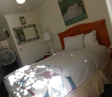 Sunset Park Hotel | Rest Haven Motel