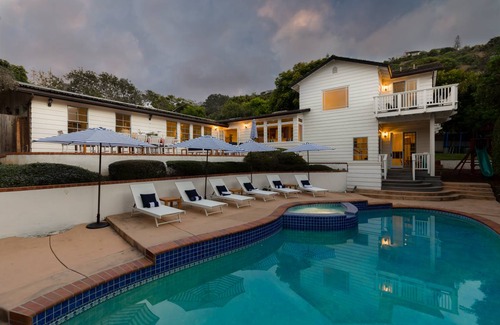 Hidden Valley House | Romero by AvantStay Stunning Villa Close to Beach w/ Pool & Spa