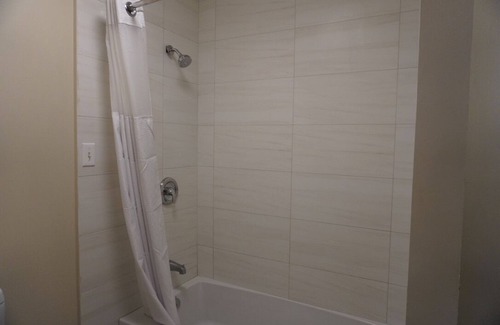 North State Hotel | Rose Garden Inn