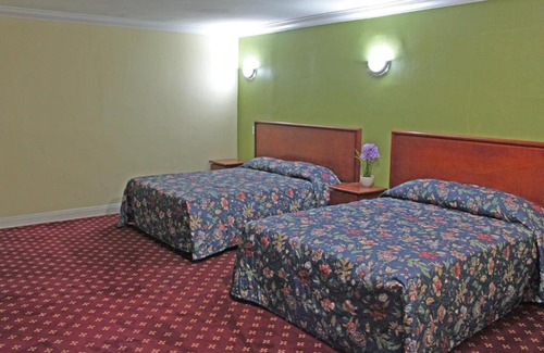 Pomona Hotel | Royla Motel