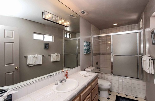 Upper Moonridge House | Sandoval Slopes by Destination Big Bear : Near Bear Mountain! Pool Table! DirecTV! BBQ! Fireplace! Lots of Space!
