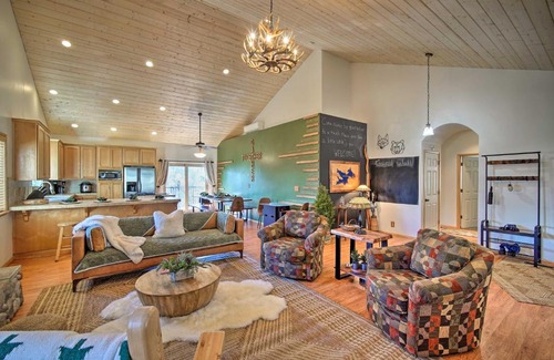 Lake Arrowhead House | Scenic Lake Arrowhead Cabin Hike, Ski, Fish!