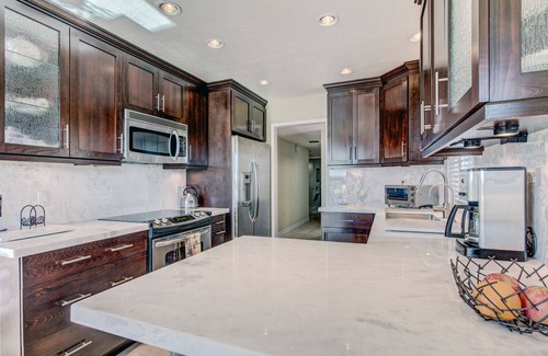 Solana Beach Condo | Sea Biscuit's Ocean View - Race Track & Dog Beach!