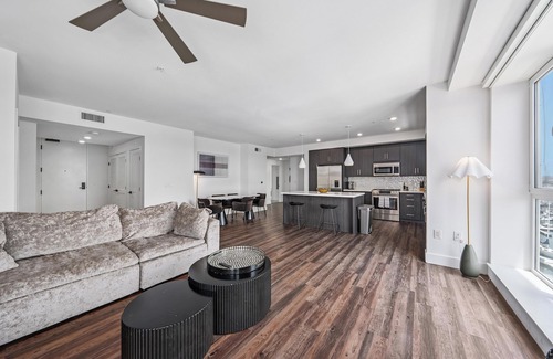 Marina del Rey Apartment | Sea Breeze Escape 3BR Coastal Gem w/2 Balconies