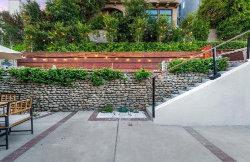 Ventura House | Sea View, Sauna, Hot Tub, Beach Bikes, Stream