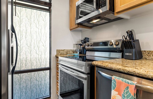 Marina del Rey Condo | Serene 1 BR Condo with Stunning Views in MDR