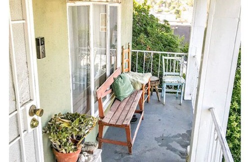 Sunset Junction House | SILVERLAKE HILLS ENTIRE HOUSE WITH GARDEN & VIEWS WALK TO EVERYTHING & PARKING