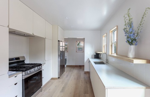 Sunset Junction Apartment | Situ Silverlake Flagship - Brand New Apartments