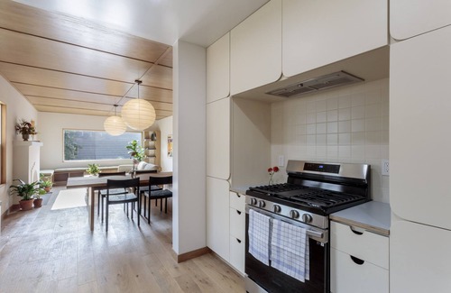 Sunset Junction Apartment | Situ Silverlake Flagship - Brand New Apartments