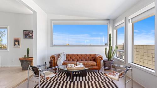 Joshua Tree House | Sky Ranch Noir Luxe Desert Compound with Pool Sauna Stargazing