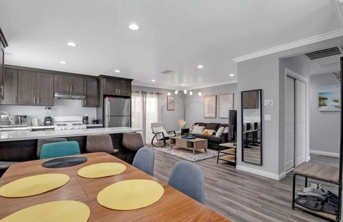 Rosemead House | Sleeps 8 Pet OK 3 Bedroom house near DTLA