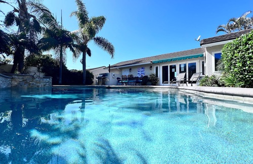 Hermosa Village House | Snazzy Pool/Jacuzzi Home: 1/2 mi Walk to Disney