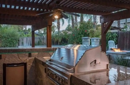 Valle Vista House | Soboba casino Oasis -Bar/Pools Hot Tub/Fire Pit