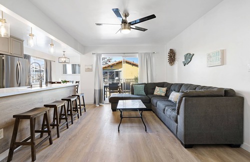 South Mission Beach Condo | South Mission Beach half block to the Pacific Ocean - West of Mission Blvd