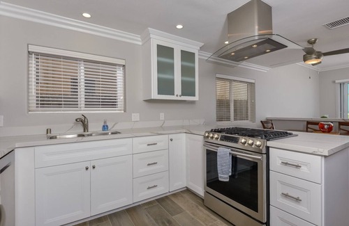South Mission Beach Condo | South Mission Beach Oceanfront condo on the sand