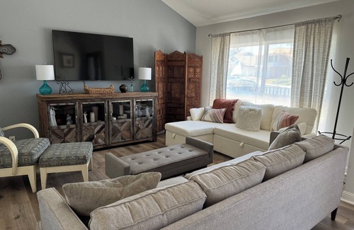 Lake Forest House | Spacious 3 Bedroom Lake Forest home close to all Attractions in Southern CA.