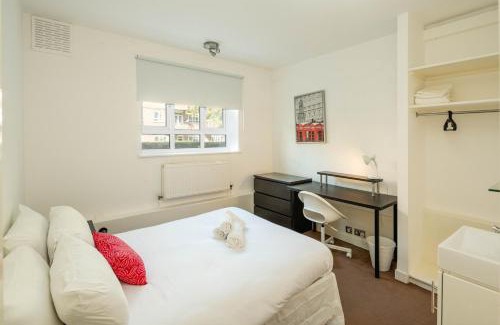 Nine Elms Apartment | Spacious 4-Bed Flat Near Nine Elms Tube Station