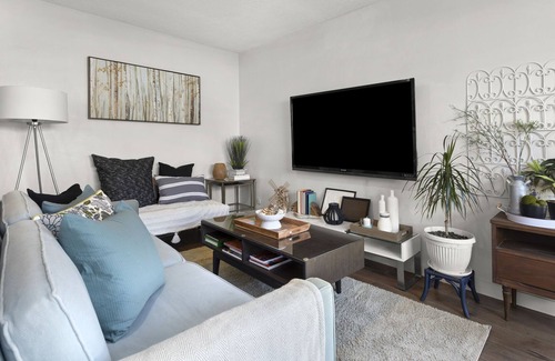Hawthorne Apartment | Spacious Apartment Near SoFi Stadium and Kia Forum: 7 minutes away