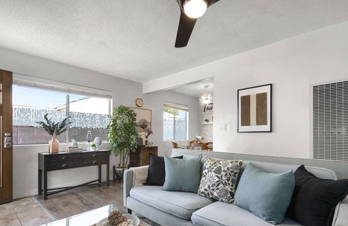 Hawthorne Apartment | Spacious Apartment Near SoFi Stadium and Kia Forum: 7 minutes away