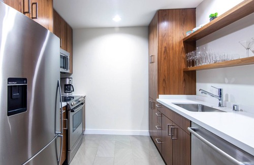 Bunker Hill Apartment | Spacious Downtown 1BR w/Doorman, nr. Disney Hall by Blueground