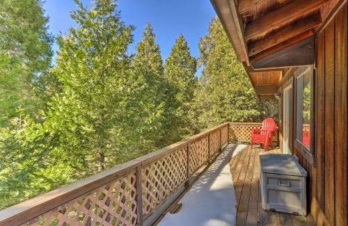 Crestline House | Spacious Family Cabin Less Than 1 Mi to Lake Gregory!