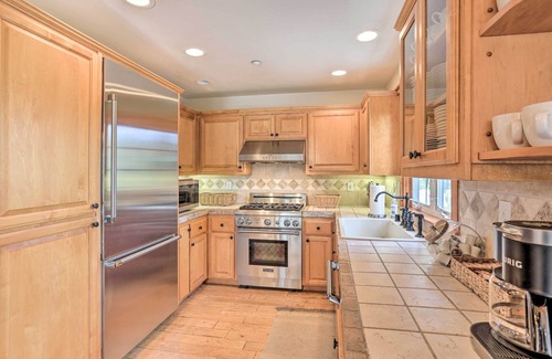 Lake Arrowhead House | Spacious Lake Arrowhead Home w/Putting Green