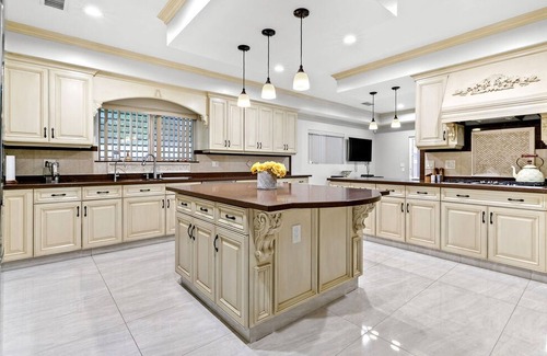 Valley Glen House | Spacious Luxe Home with Bonus Loft & Private Yard