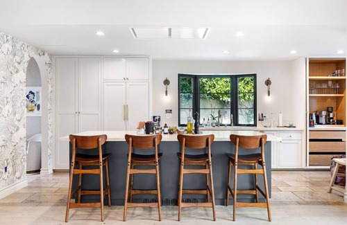 Los Angeles House | Spanish Bungalow in Trendy Los Feliz For Families