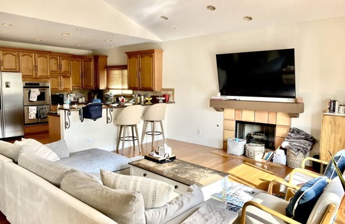 South Redondo House | Spanish-style at the beach