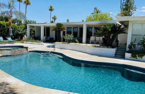 Palm Desert House | Spectacular luxury 3000 square ft. house on 1/3 of acre .