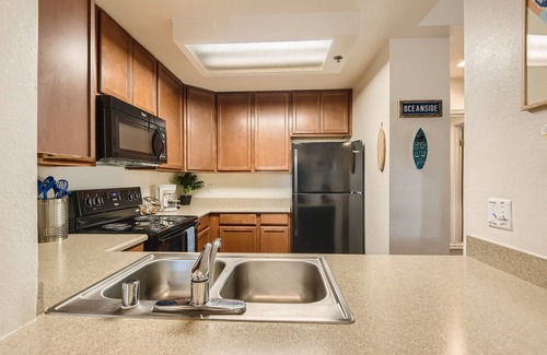 East Side Capistrano Condo | Spring Sale,! Themed Property, Close to Beach, King Bed, Kid & Pet Friendly