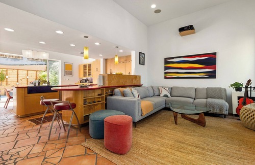 Marina del Rey House | Stay on the Venice Beach Canals! 3B/2.5BA Home w/Patio near Venice Pier!