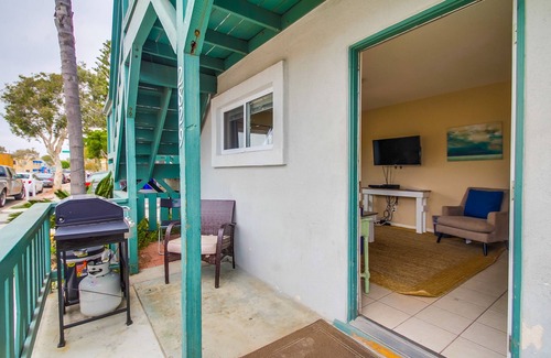 South Mission Beach Condo | Steps to Everything - Great for Large Groups!