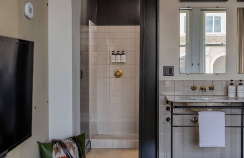 Historic Core Hotel | STILE Downtown Los Angeles by Kasa