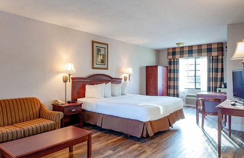 Studio City Hotel | Studio City Courtyard Hotel