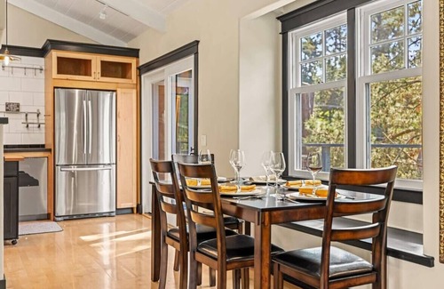 Monterey House | Stunning outdoor space 5 min to Aquarium and Golf