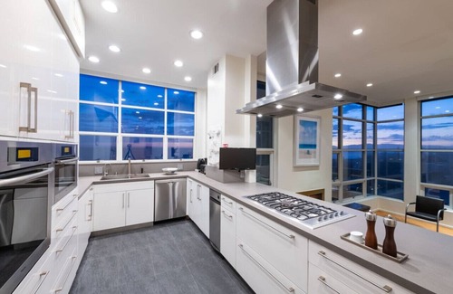 Sand Section House | Stunning Panoramic Ocean Views Penthouse Hot Tub