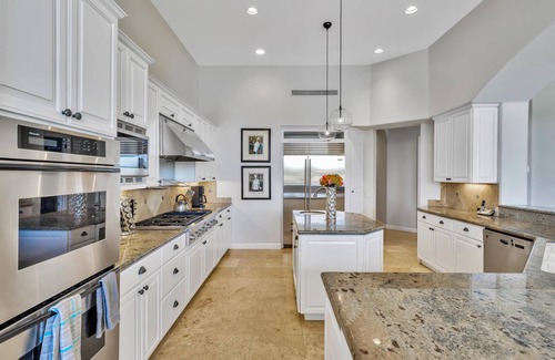 La Quinta House | Stunning PGA West Home with Privacy and Lake Views on Greg Norman Course