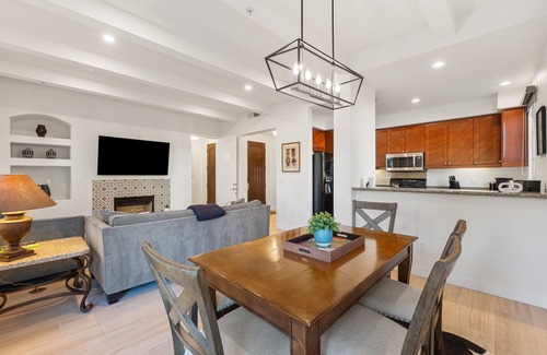 La Quinta Condo | Stunning Remodeled Luxurious Villa near Clubhouse - Pet Friendly! - Ground Floor (C44-2)