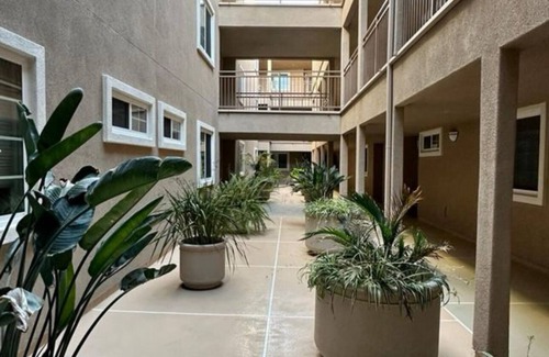 North Redondo Condo | Stunning Senior condo in Redondo Beach walking distance to Mall and restaurants
